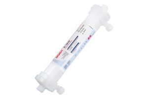 Hollow fiber dialyzer